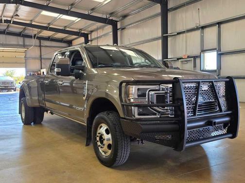 2022 Ford F-350 Limited