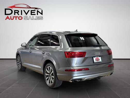 2017 Audi Q7 3.0T Premium