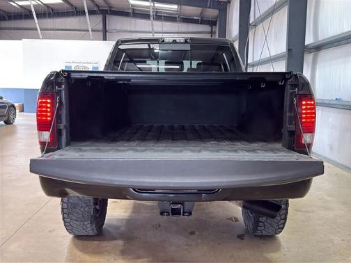 Brilliant Black Crystal Pearlcoat 2018 RAM 2500 Laramie Mega Cab 4x4 6'4' Box