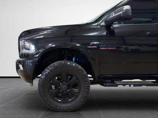 Brilliant Black Crystal Pearlcoat 2018 RAM 2500 Laramie Mega Cab 4x4 6'4' Box