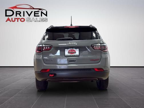 2022 Jeep Compass Trailhawk