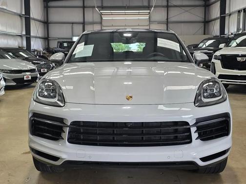 Chalk 2022 Porsche Cayenne Cayenne
