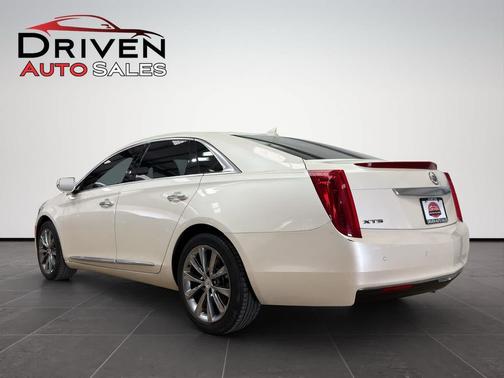 2013 Cadillac XTS Base