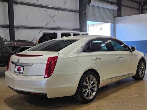 2013 Cadillac XTS Base