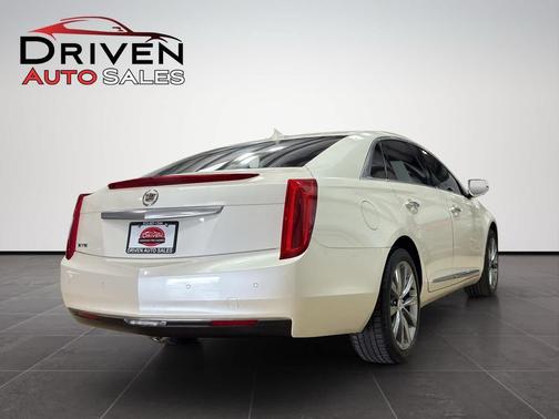 2013 Cadillac XTS Base