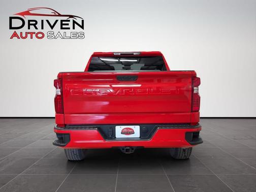 2022 Chevrolet Silverado 1500 Custom