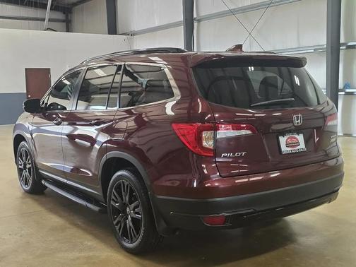 Deep Scarlet Pearl 2022 Honda Pilot AWD Special Edition