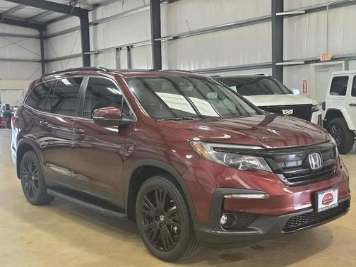 Deep Scarlet Pearl 2022 Honda Pilot AWD Special Edition