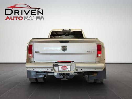 2018 RAM 3500 Laramie Crew Cab 4x4 8' Box