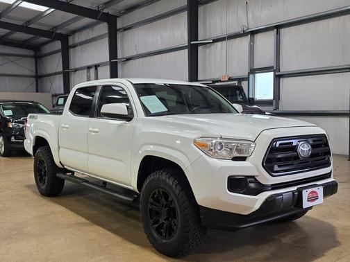 2019 Toyota Tacoma SR