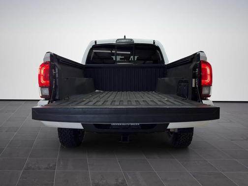 2019 Toyota Tacoma SR