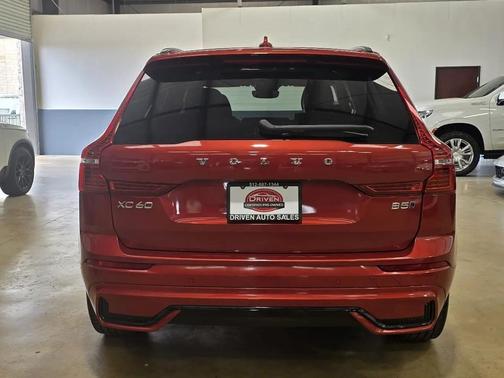 Fusion Red Metallic 2024 Volvo XC60 B5 Core Dark Theme