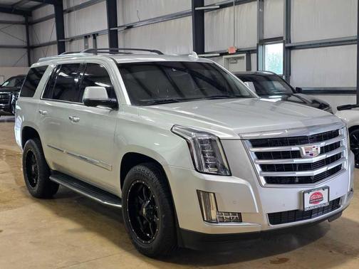 2016 Cadillac Escalade Luxury
