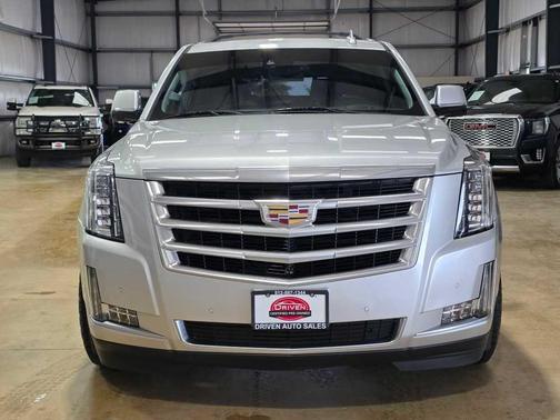 2016 Cadillac Escalade Luxury