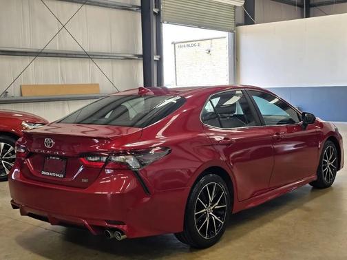 Supersonic Red 2021 Toyota Camry SE
