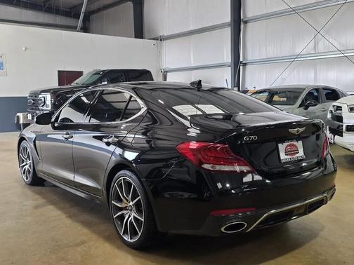 Vik Black 2021 Genesis G70 3.3T RWD