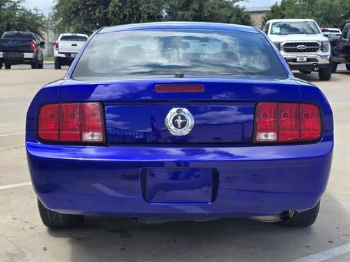 Purple 2009 Ford Mustang Premium