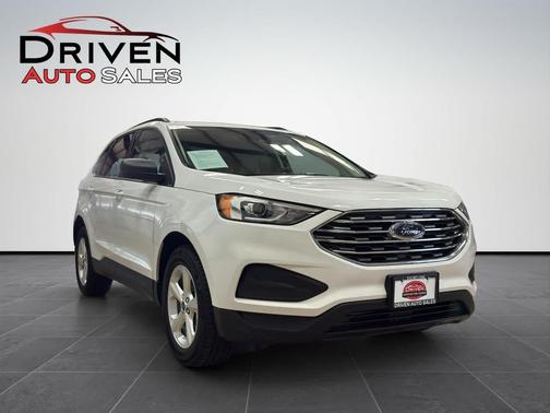 2022 Ford Edge SE