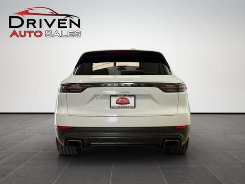 2022 Porsche Cayenne Cayenne