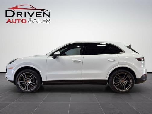 2022 Porsche Cayenne Cayenne