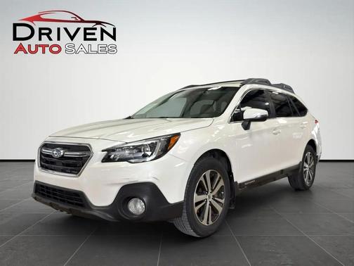 Crystal White Pearl 2018 Subaru Outback 2.5i Limited