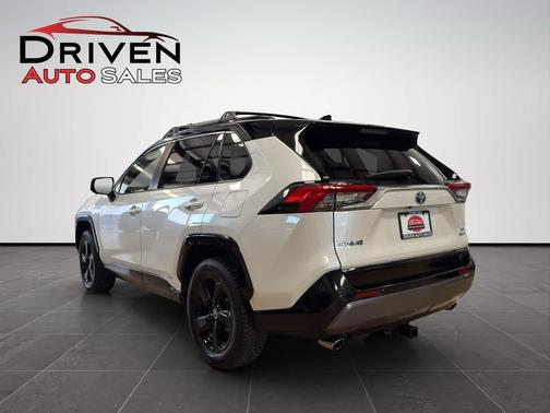 2019 Toyota RAV4 Hybrid SE