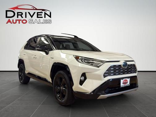 2019 Toyota RAV4 Hybrid SE