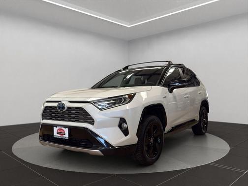 2019 Toyota RAV4 Hybrid SE