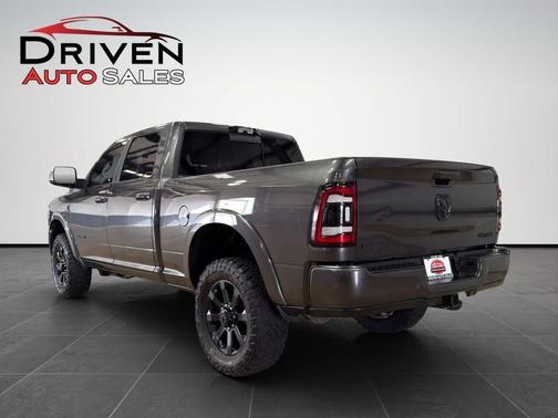 2022 RAM 2500 Laramie Crew Cab 4x4 6'4' Box