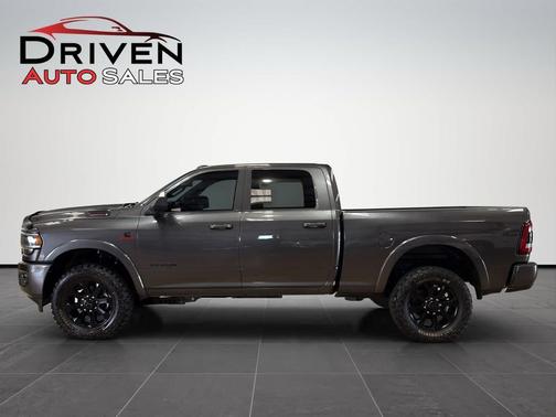2022 RAM 2500 Laramie Crew Cab 4x4 6'4' Box