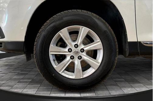 2013 Toyota Highlander SE