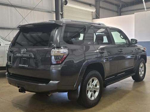 Magnetic Gray Metallic 2016 Toyota 4Runner SR5 Premium