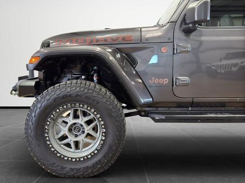 Granite Crystal Metallic Clearcoat 2021 Jeep Gladiator Mojave 4x4