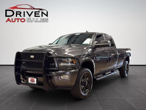 2018 RAM 2500 Laramie Crew Cab 4x4 8' Box