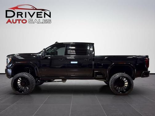2023 GMC Sierra 2500 Denali
