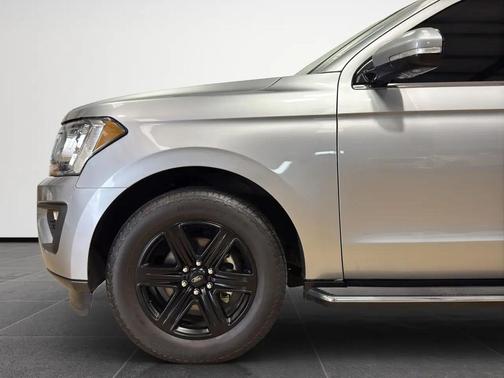 Iconic Silver Metallic 2020 Ford Expedition XLT