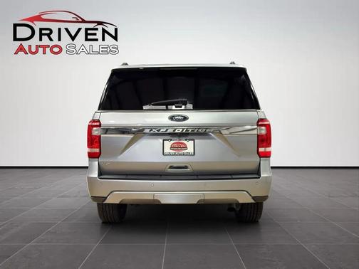Iconic Silver Metallic 2020 Ford Expedition XLT