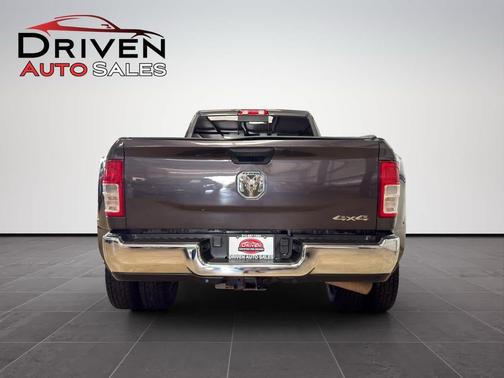 2021 RAM 3500 Tradesman Crew Cab 4x4 8' Box