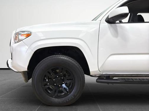 White 2022 Toyota Tacoma SR