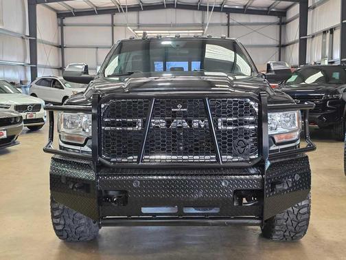 2020 RAM 2500 Tradesman Crew Cab 4x4 6'4' Box