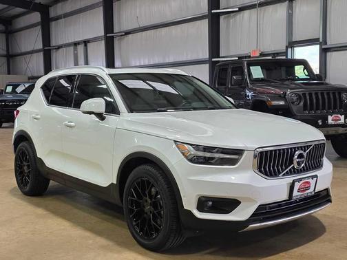 2022 Volvo XC40 T5 Inscription