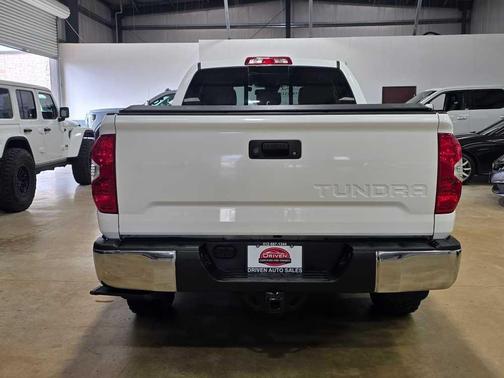 2018 Toyota Tundra SR5