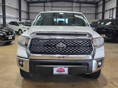 2018 Toyota Tundra SR5