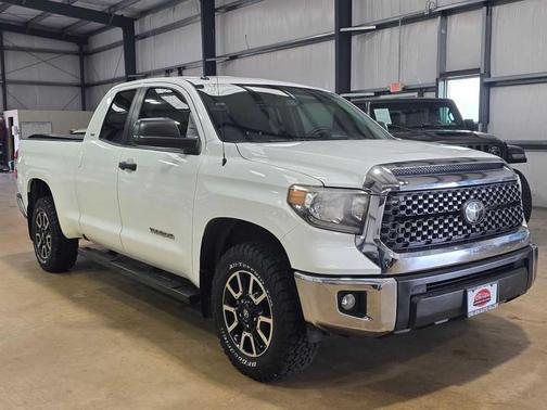 2018 Toyota Tundra SR5