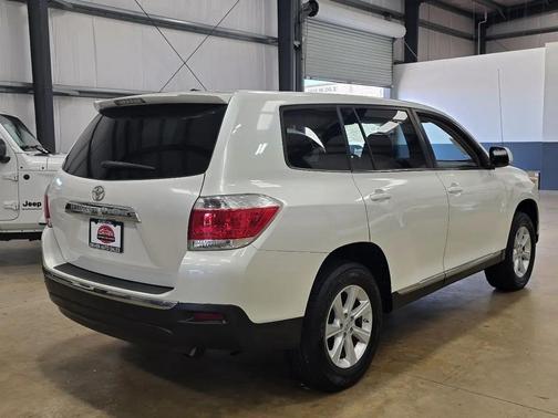 Blizzard Pearl 2011 Toyota Highlander SE