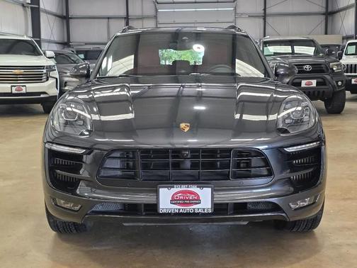 Volcano Grey Metallic 2017 Porsche Macan Macan GTS