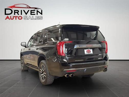 2022 GMC Yukon 4WD AT4