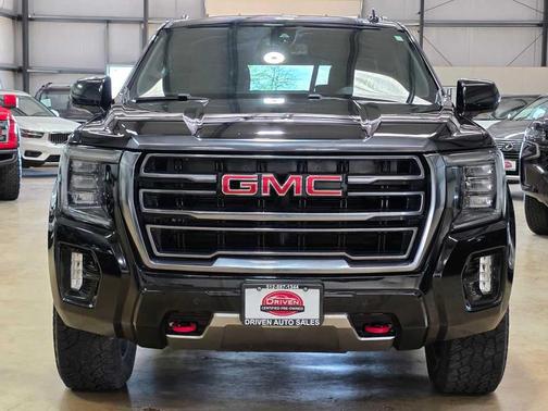 2022 GMC Yukon 4WD AT4