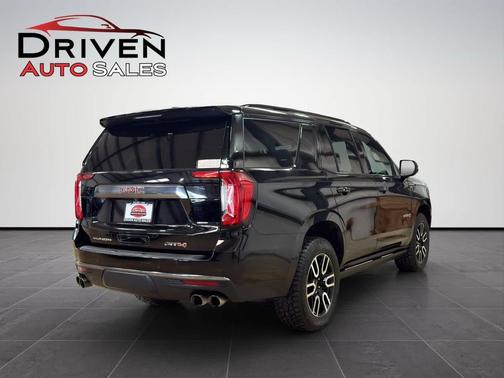 2022 GMC Yukon 4WD AT4