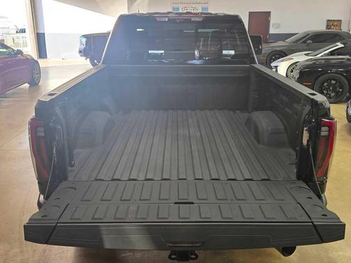 2025 GMC Sierra 2500 AT4